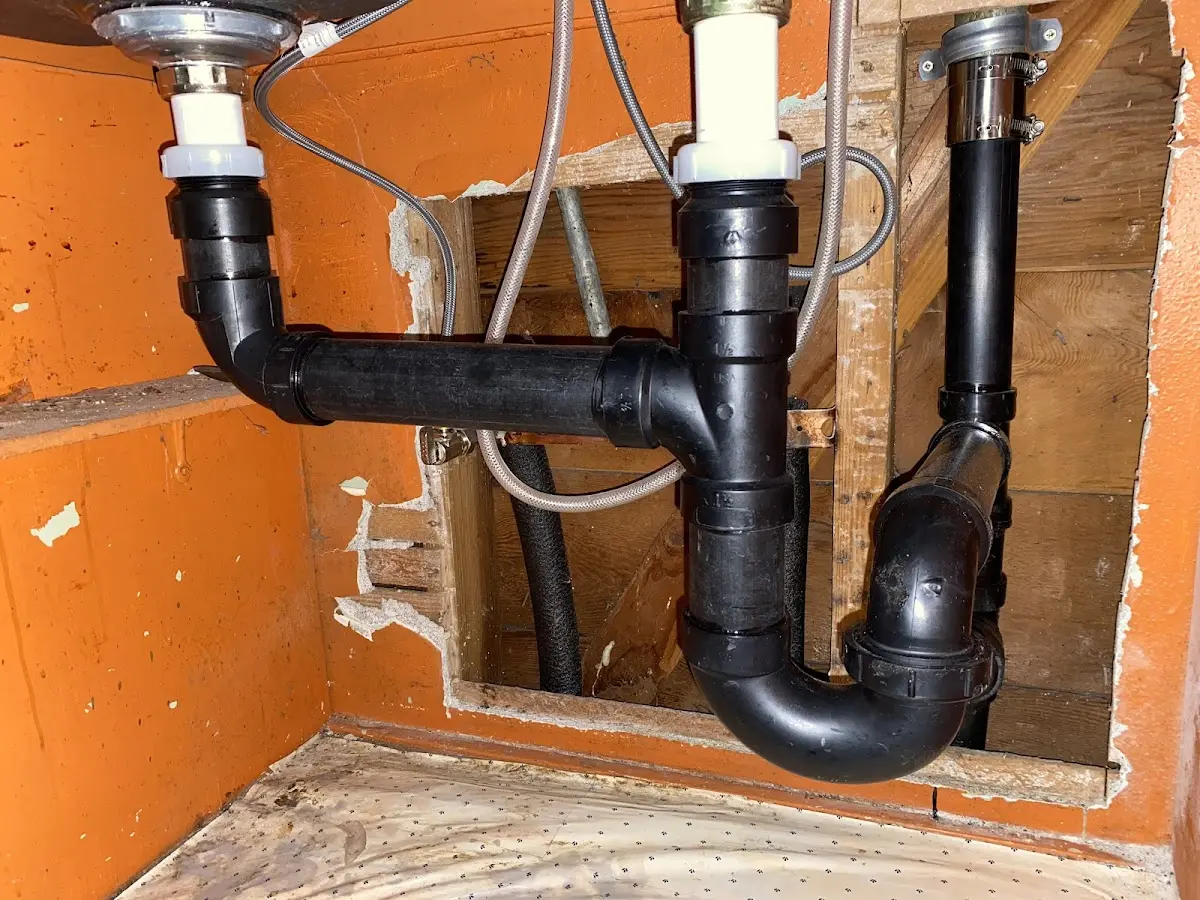 Professional Pipe Bursting equipment and tools on the job in Brownfields